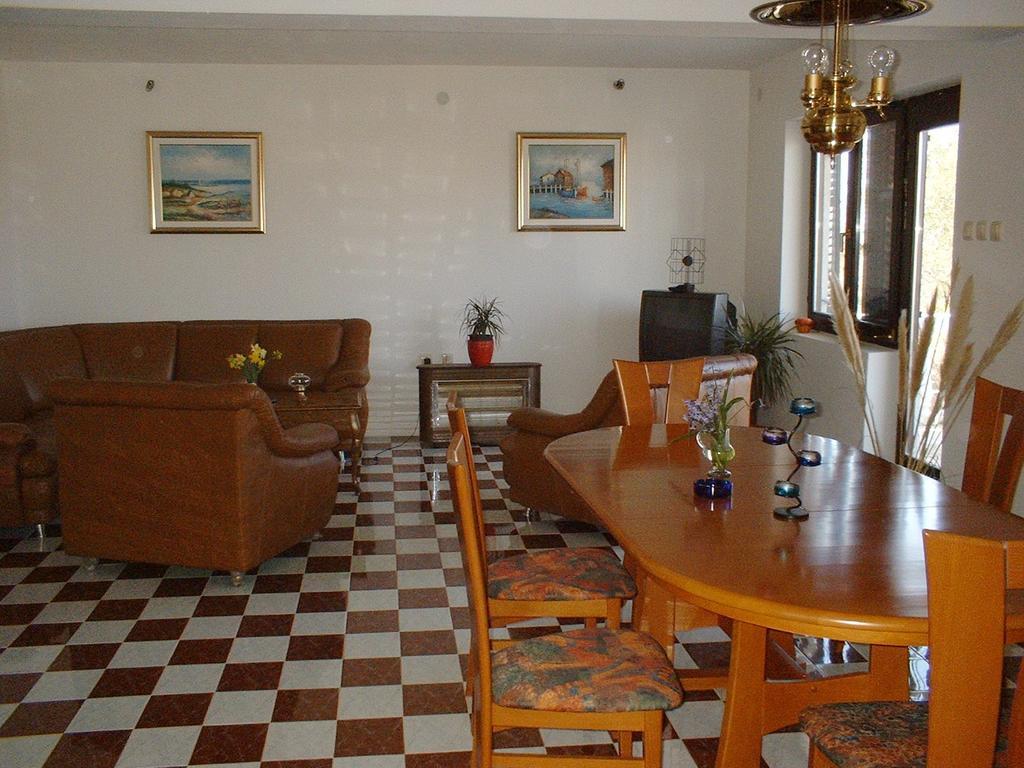 Apartment Dobrinj 1 Eksteriør bilde