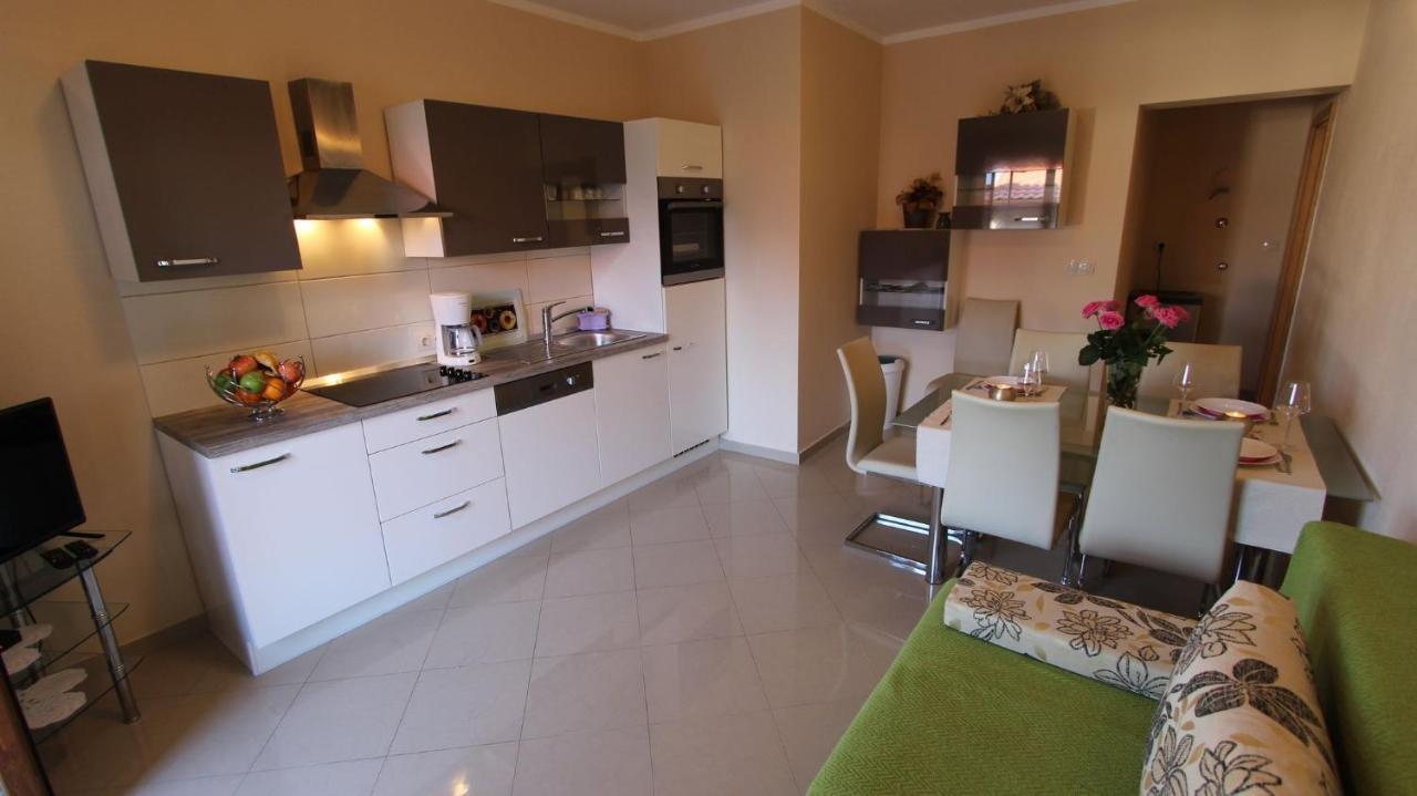 Apartment Dobrinj 1 Eksteriør bilde